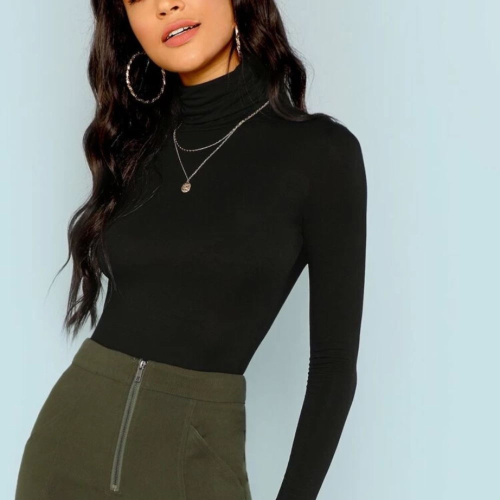 NWT Turtleneck Slim Fit T Shirt